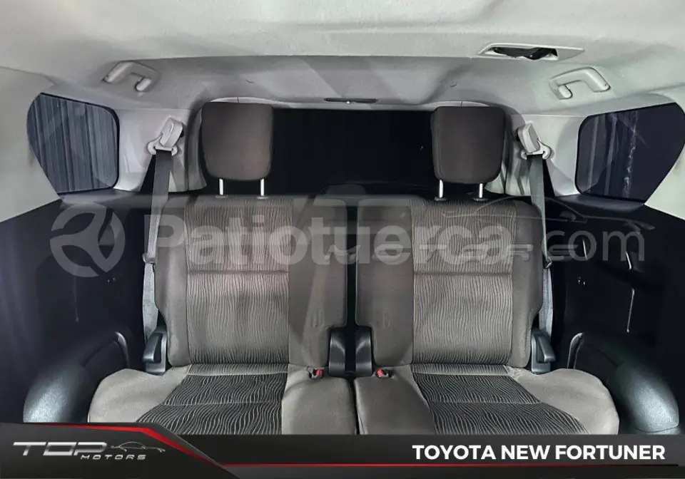 Foto 15 de Toyota New Fortuner