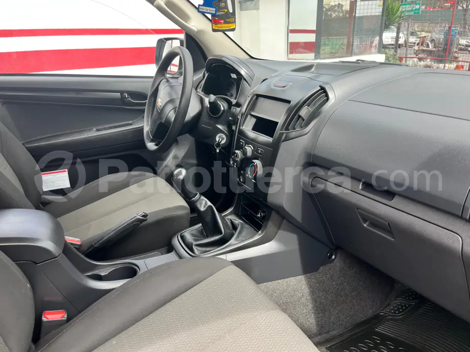 Foto 10 de Chevrolet D-MAX HI RIDE CRDI