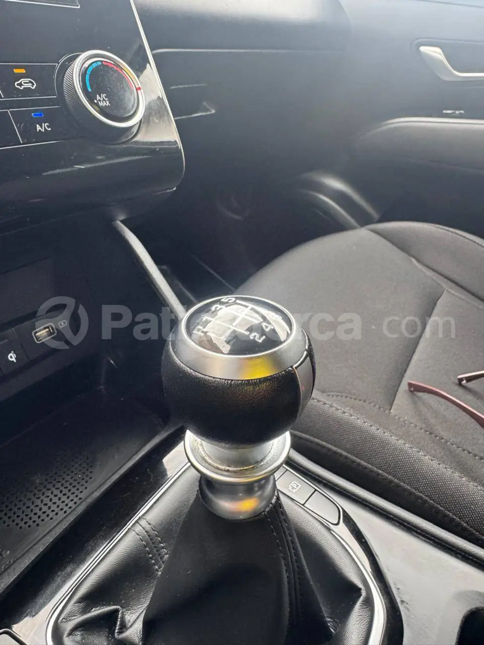 Foto 15 de Hyundai TUCSON NX4E GL