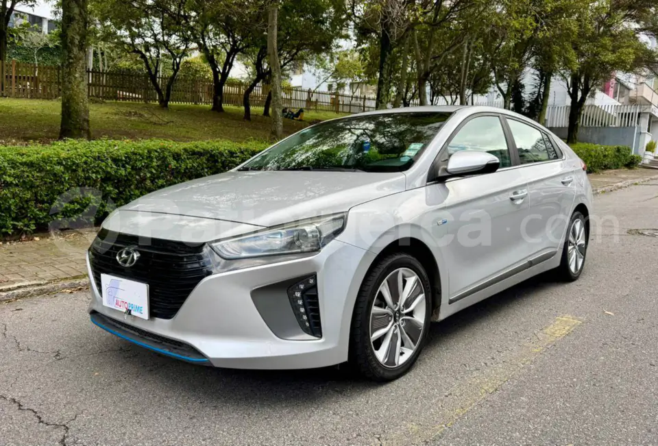 Foto 1 de Hyundai IONIQ