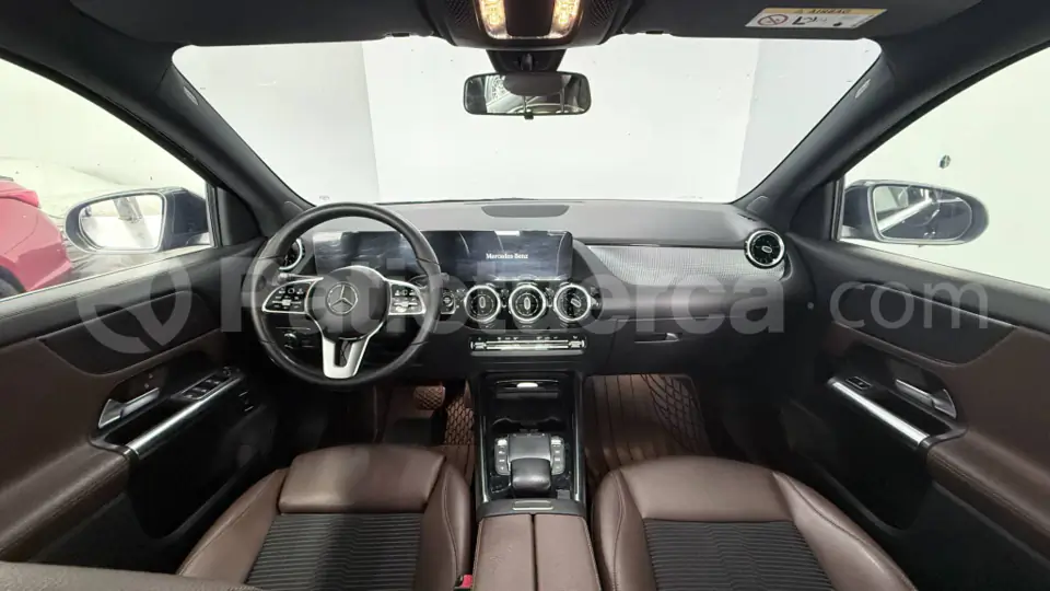 Foto 7 de Mercedes Benz GLA 200