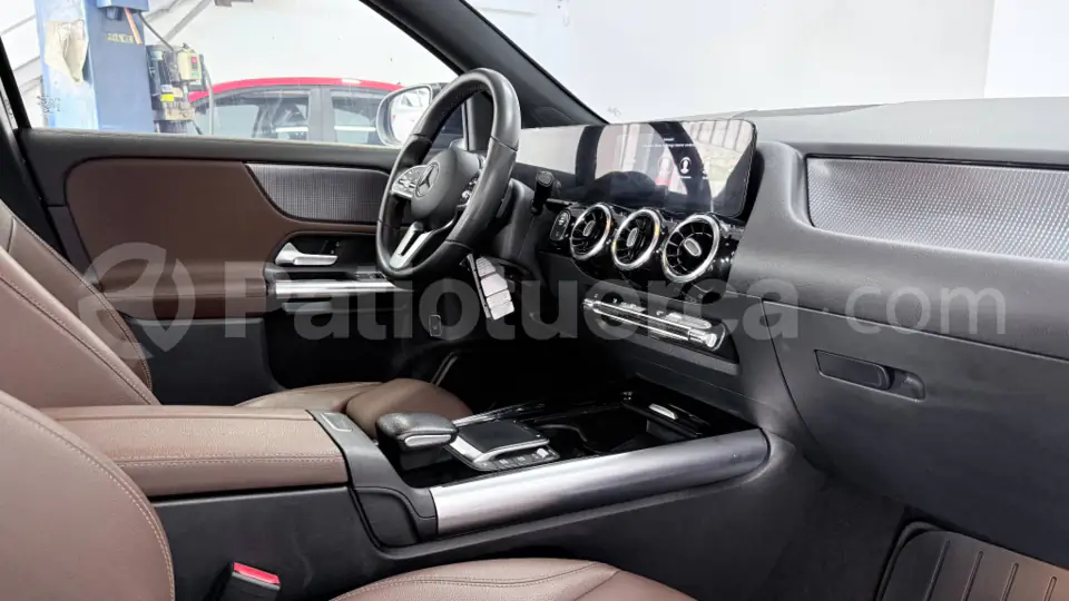 Foto 9 de Mercedes Benz GLA 200