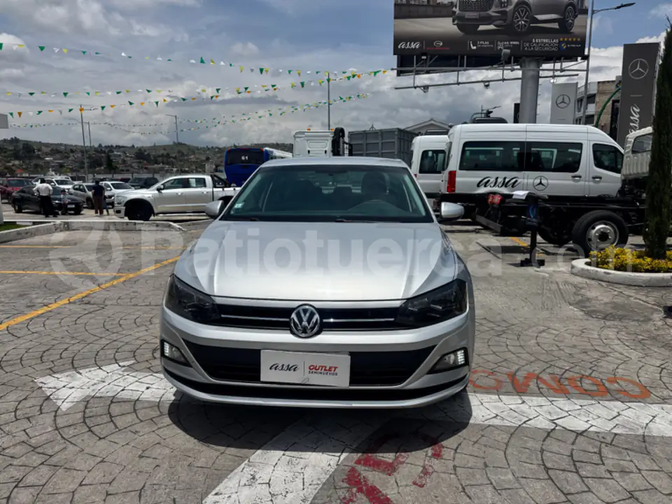 Foto 2 de Volkswagen Virtus