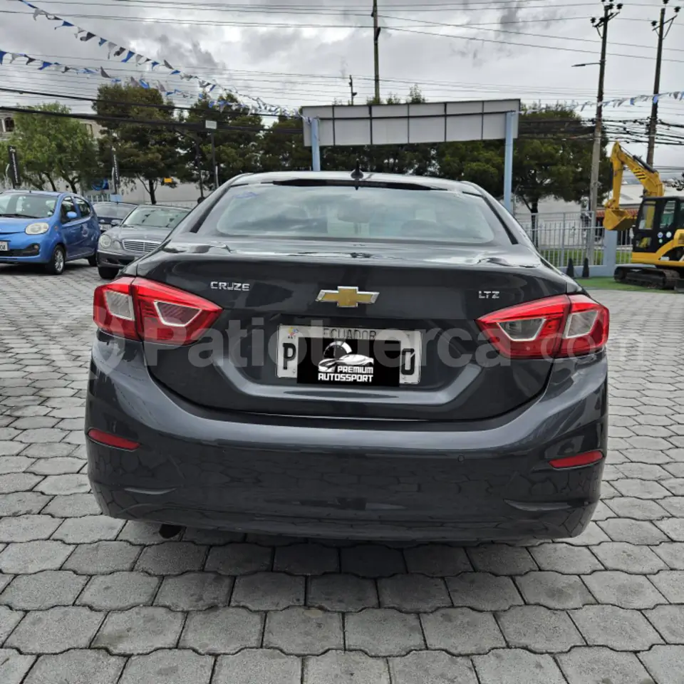 Foto 8 de Chevrolet Cruze