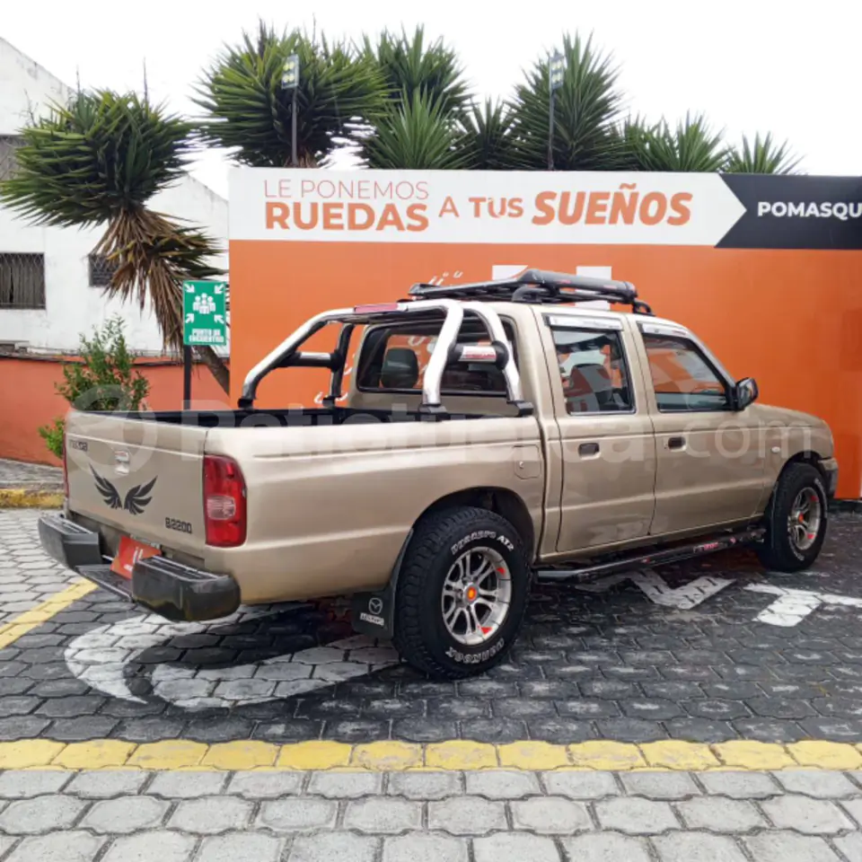 Foto 5 de Mazda B2200 CD