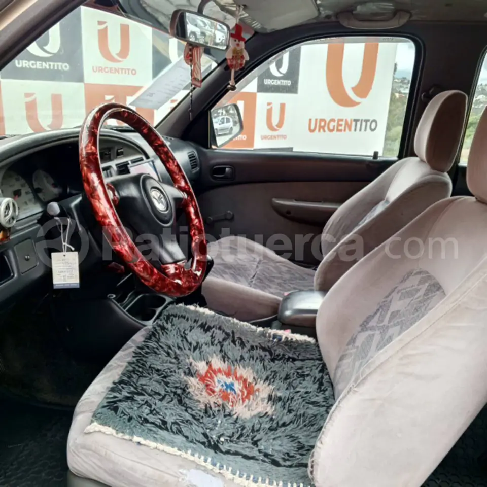 Foto 7 de Mazda B2200 CD