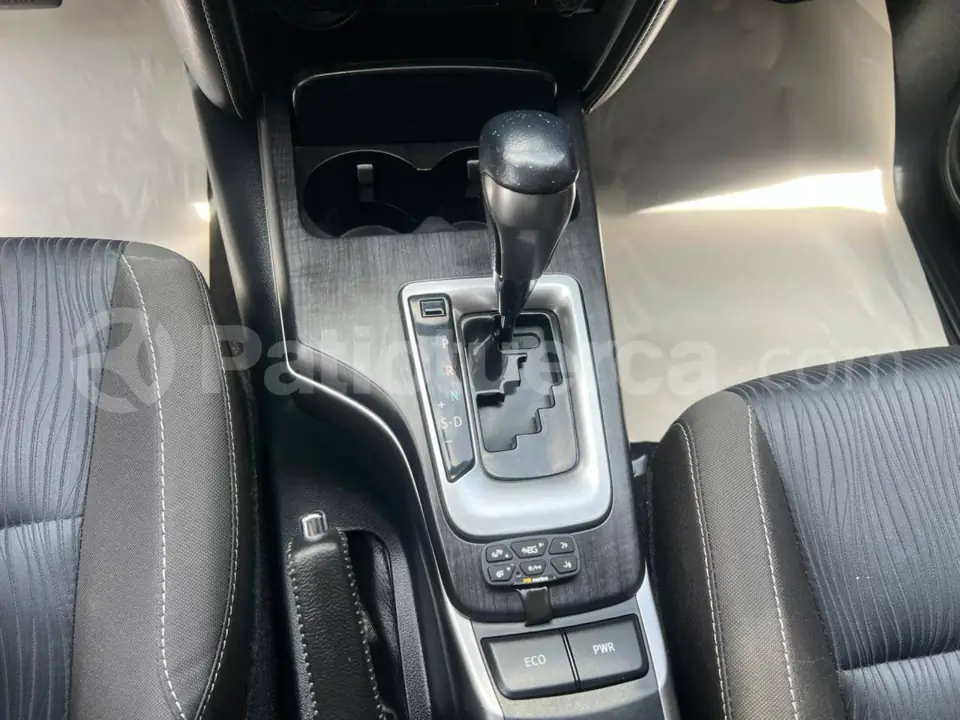 Foto 6 de Toyota Fortuner 4.0