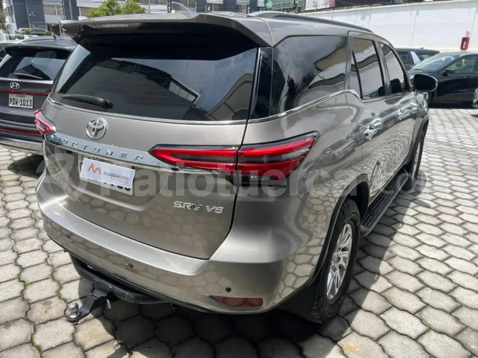 Foto 19 de Toyota Fortuner 4.0