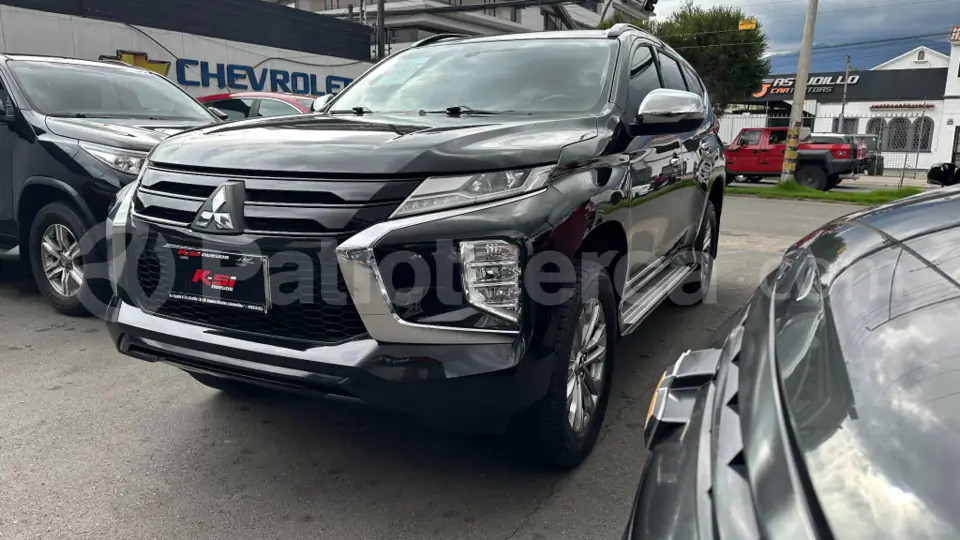 Foto 2 de Mitsubishi Montero Sport