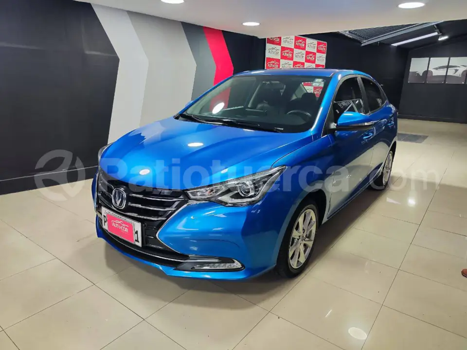 Foto 1 de Changan Alsvin