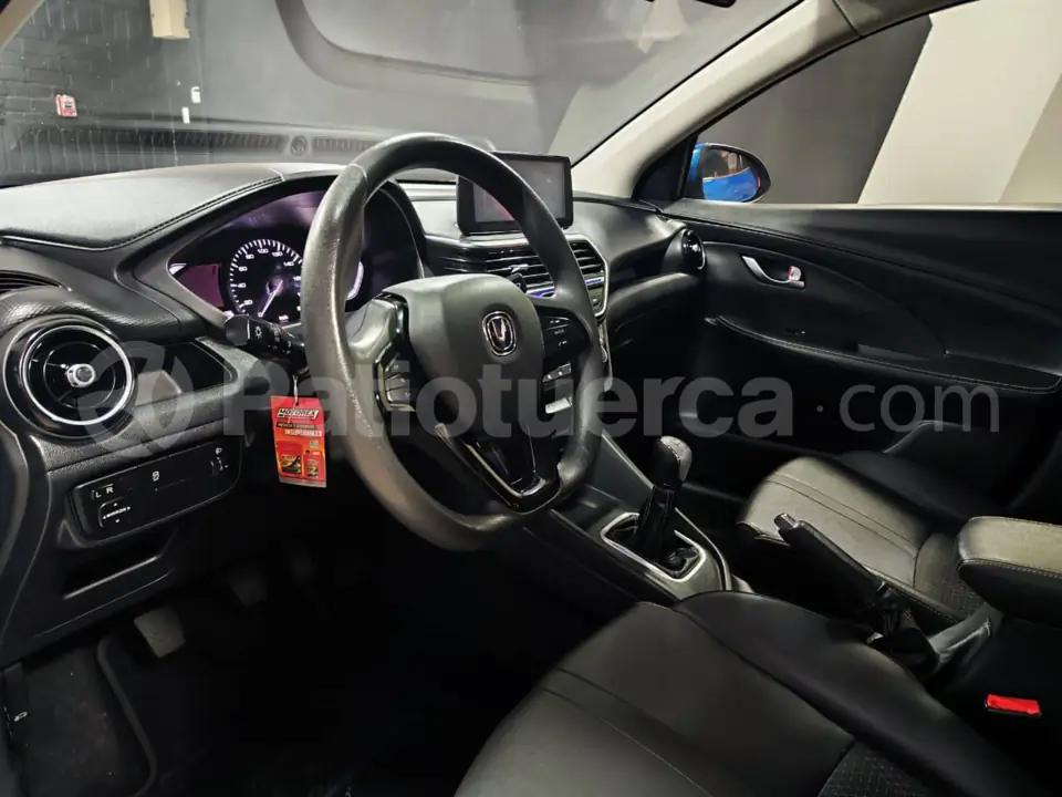 Foto 12 de Changan Alsvin