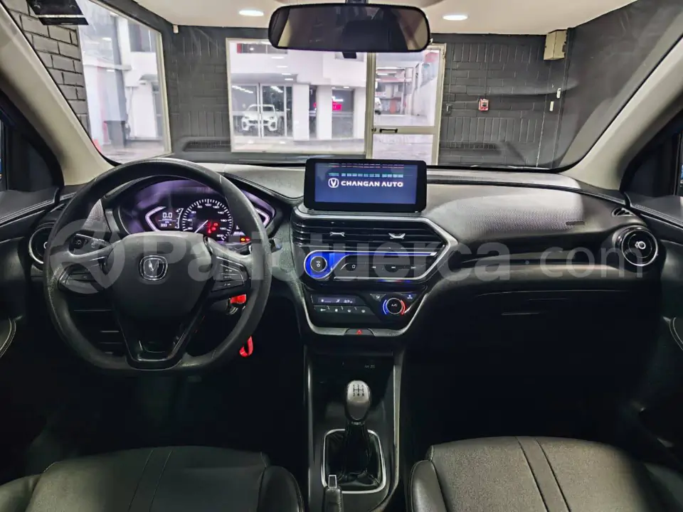 Foto 15 de Changan Alsvin