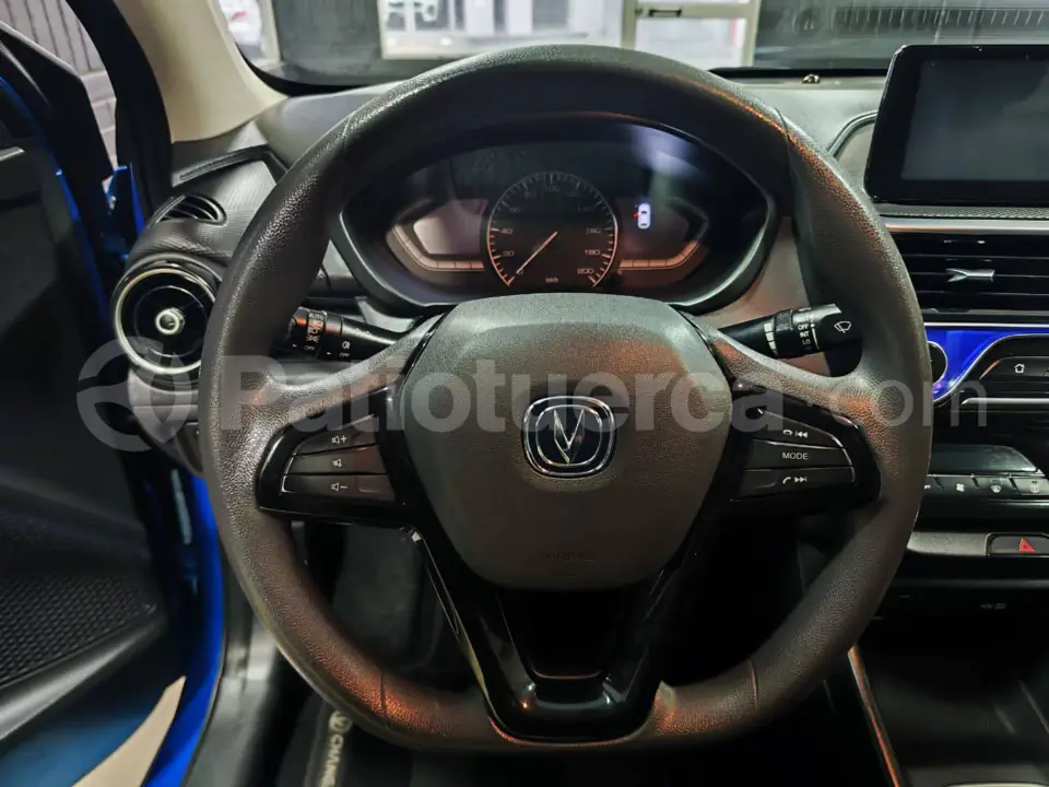 Foto 21 de Changan Alsvin