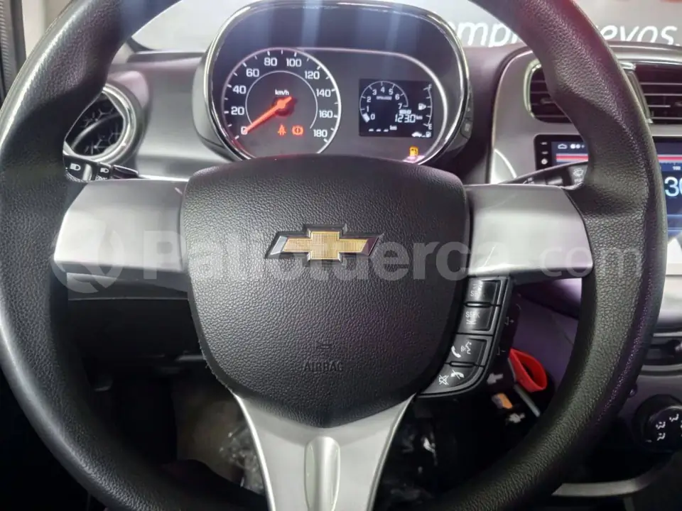 Foto 15 de Chevrolet BEAT PREMIER