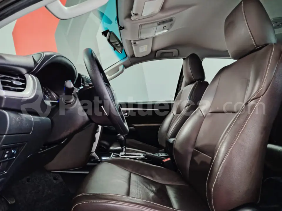 Foto 11 de Toyota Fortuner 2.7