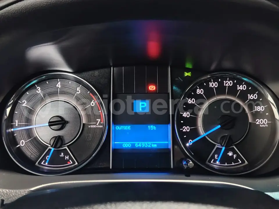 Foto 19 de Toyota Fortuner 2.7