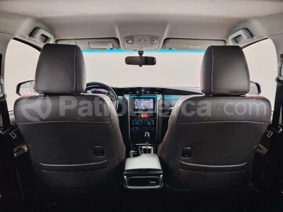 Foto 28 de Toyota Fortuner 2.7