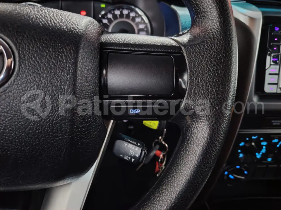 Foto 30 de Toyota Fortuner 2.7