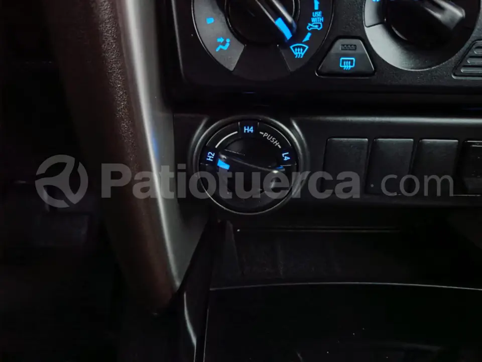 Foto 33 de Toyota Fortuner 2.7
