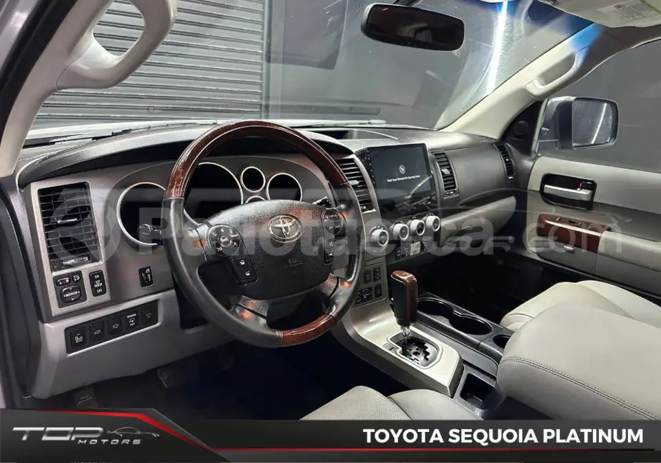 Foto 2 de Toyota Sequoia Platinium