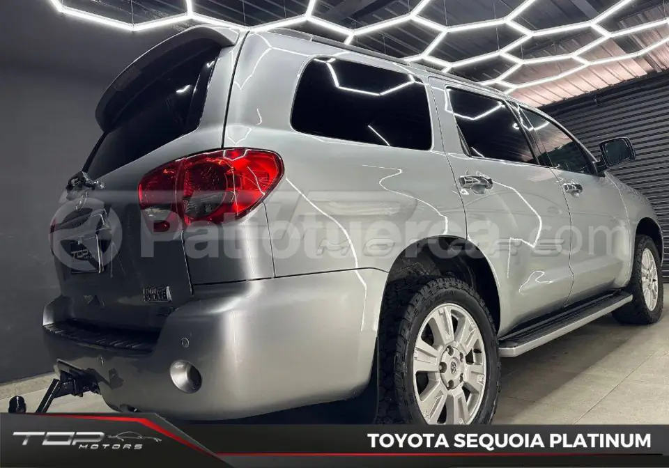 Foto 4 de Toyota Sequoia Platinium