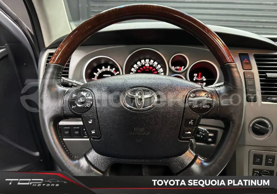 Foto 15 de Toyota Sequoia Platinium