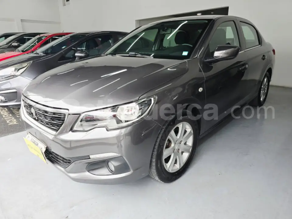 Foto 3 de Peugeot 301 Allure