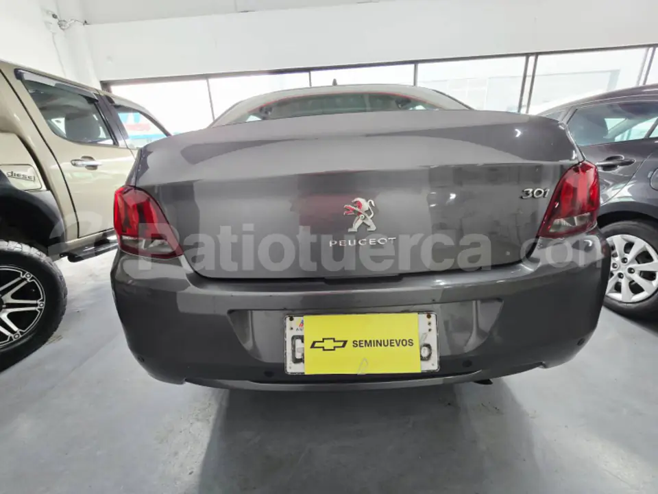 Foto 7 de Peugeot 301 Allure