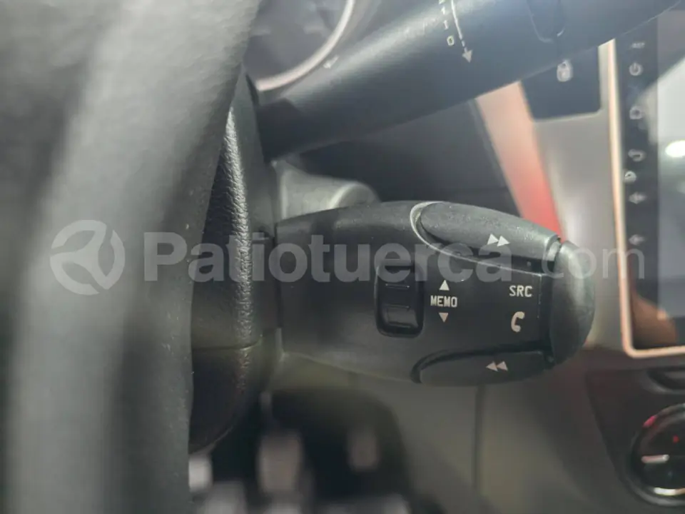 Foto 19 de Peugeot 301 Allure