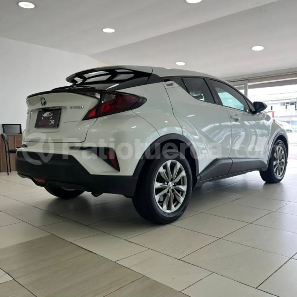 Foto 5 de Toyota C-HR