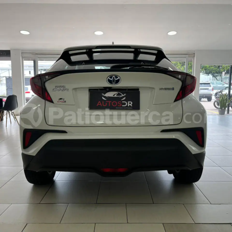 Foto 8 de Toyota C-HR
