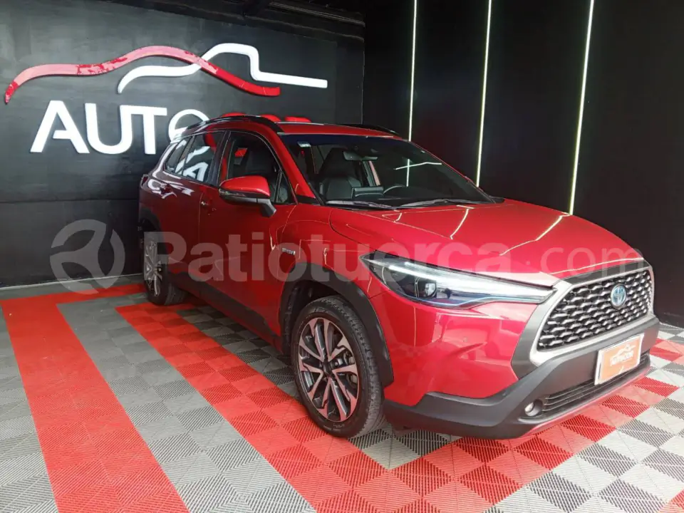 Foto 5 de Toyota Corolla Cross High
