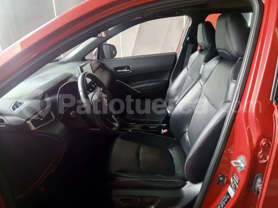 Foto 8 de Toyota Corolla Cross High