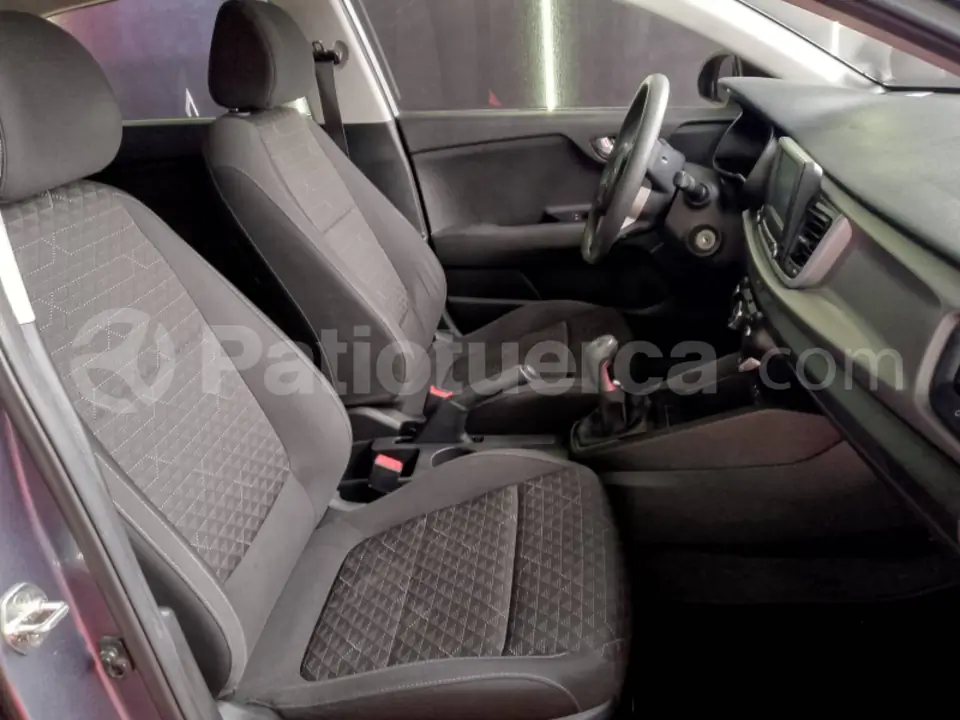 Foto 8 de Kia Rio