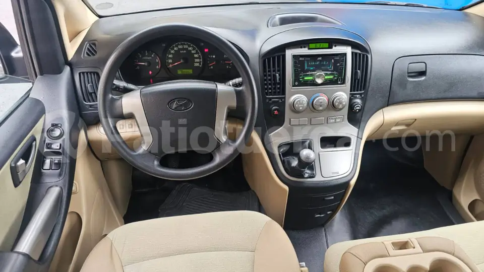 Foto 10 de Hyundai H1 12 pasajeros
