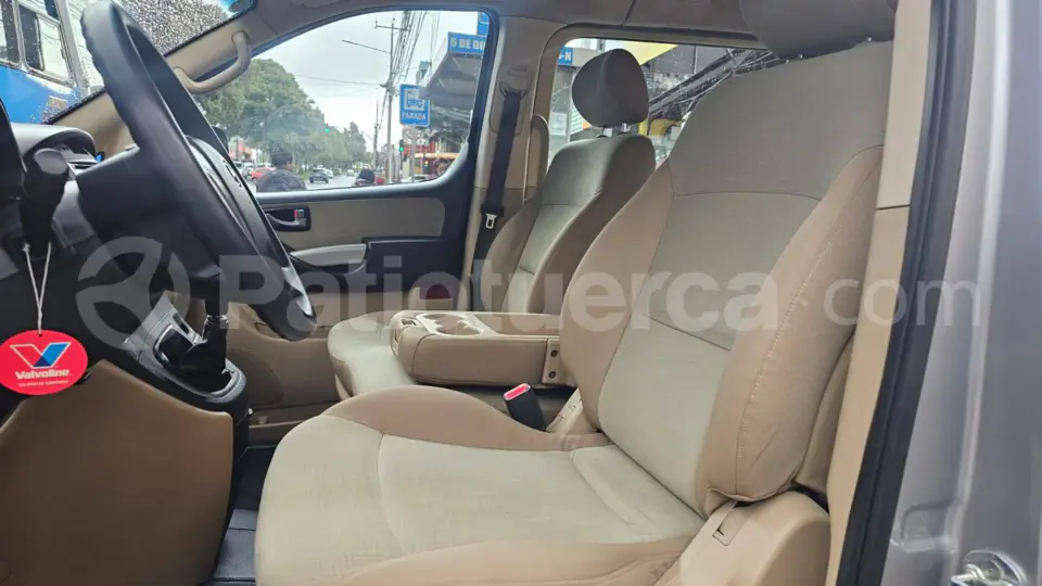 Foto 13 de Hyundai H1 12 pasajeros