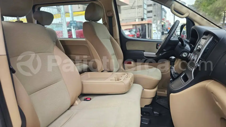 Foto 14 de Hyundai H1 12 pasajeros