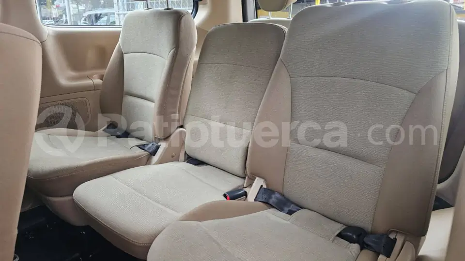 Foto 16 de Hyundai H1 12 pasajeros