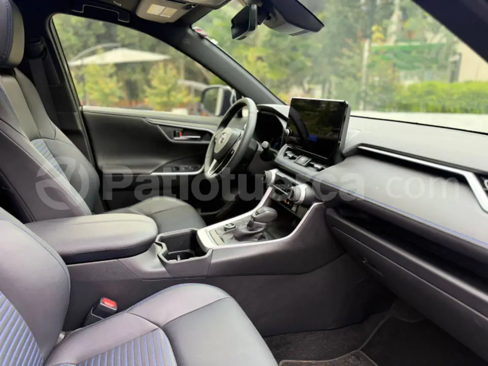 Foto 19 de Toyota NEW RAV4 2.5