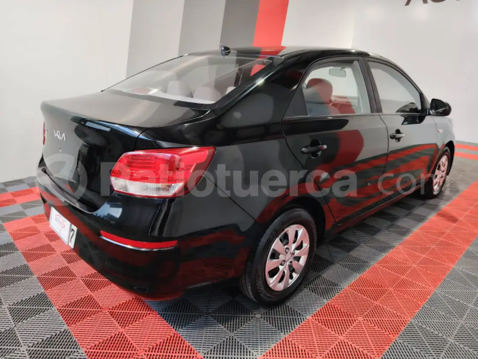 Foto 25 de Kia Soluto LX