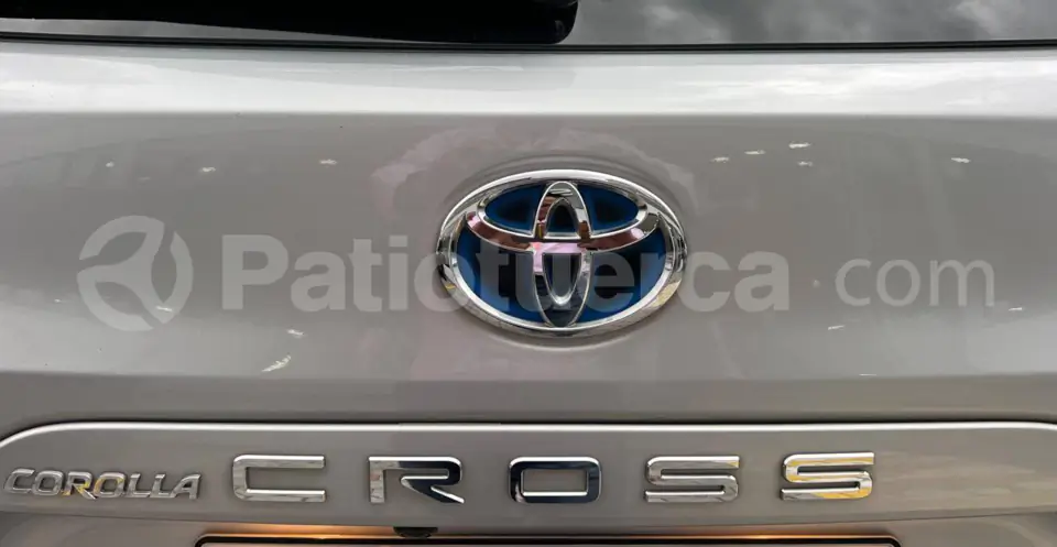 Foto 29 de Toyota Corolla Cross High