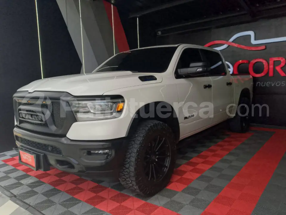 Foto 1 de Ram 1500 BIGHORN ETORQUE
