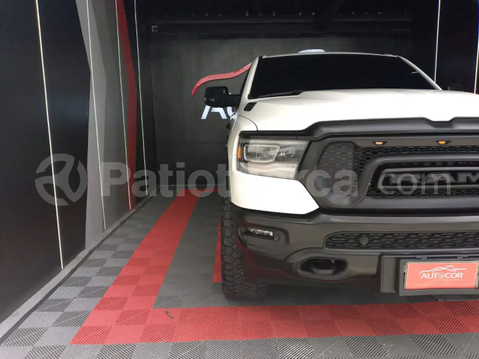 Foto 2 de Ram 1500 BIGHORN ETORQUE