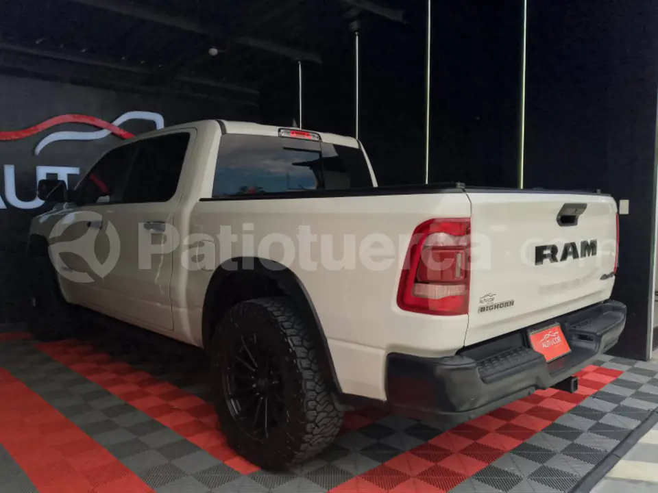 Foto 26 de Ram 1500 BIGHORN ETORQUE