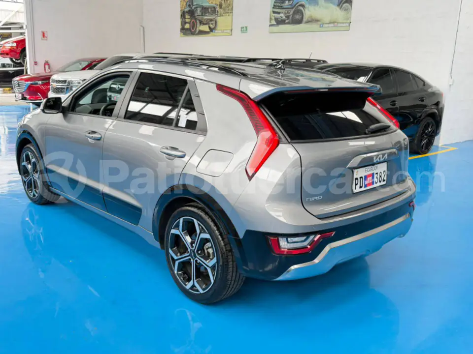 Foto 2 de Kia NIRO