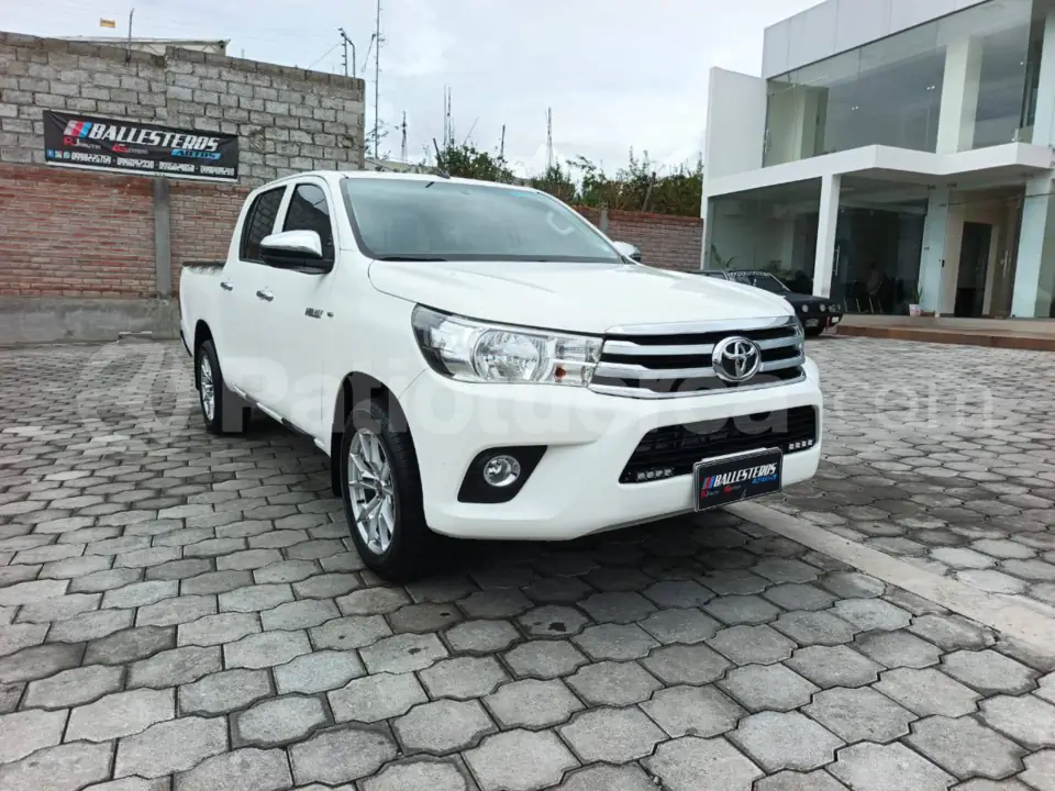 Foto 1 de Toyota Hilux CD 4x2