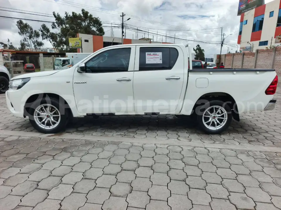 Foto 5 de Toyota Hilux CD 4x2