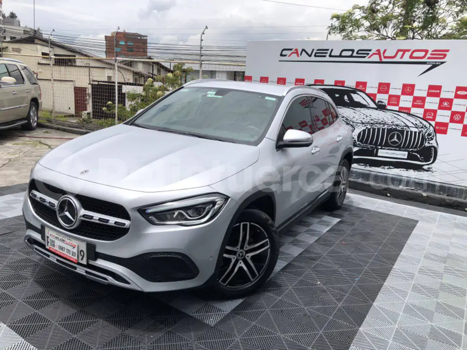 Foto 1 de Mercedes Benz GLA 200 Progressive