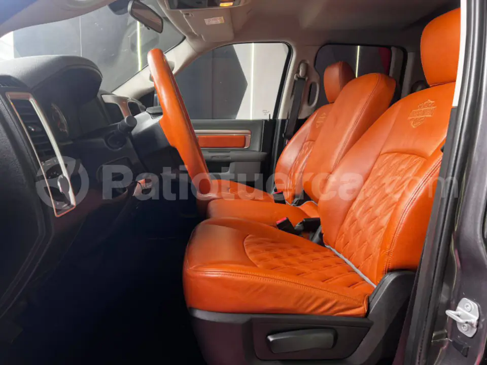 Foto 10 de Ram 1500 SLT Quad Cab