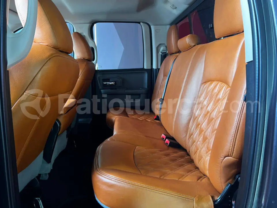 Foto 11 de Ram 1500 SLT Quad Cab